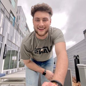 Meet your Posher, Brandon